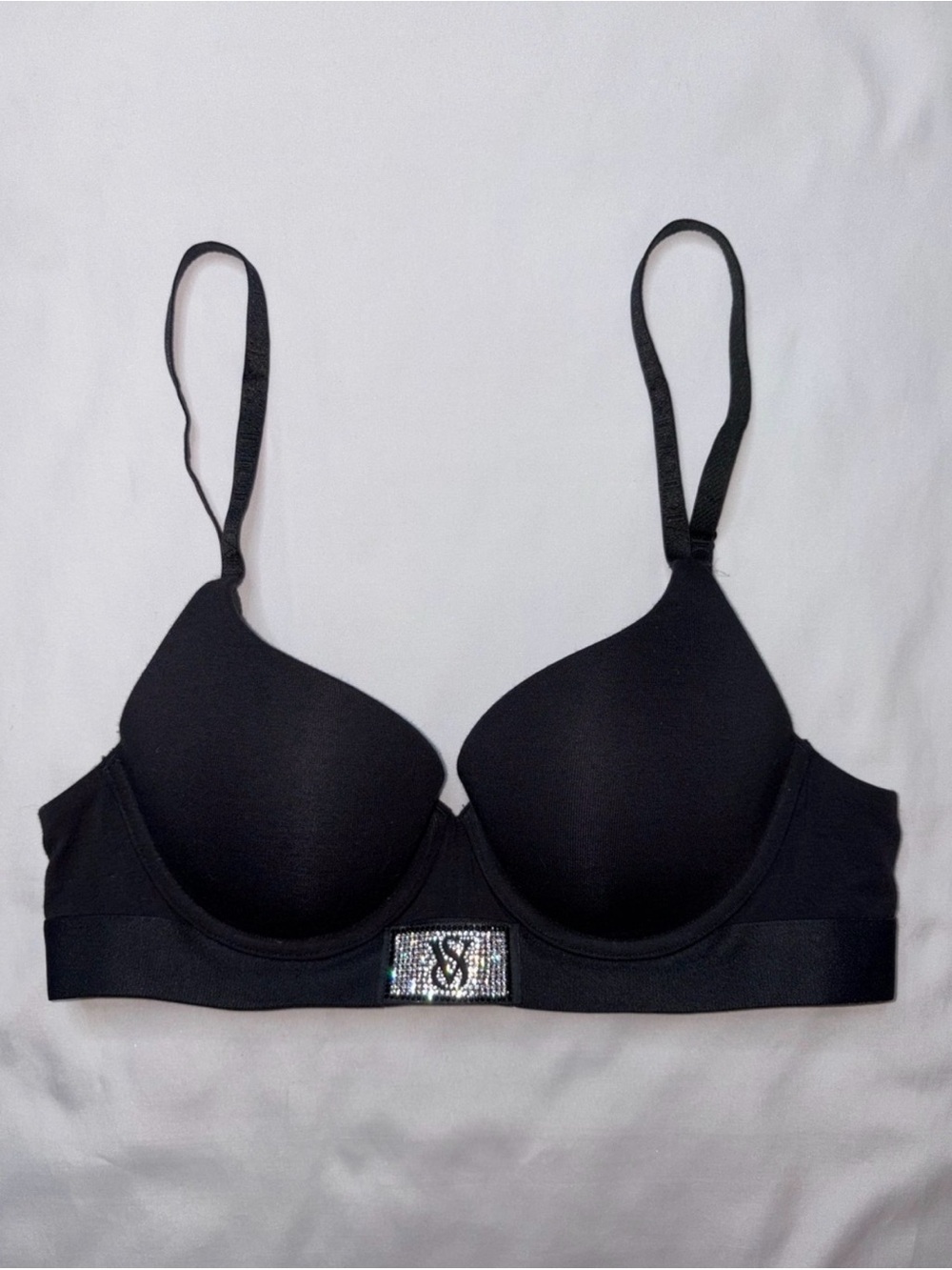 Victoria’s Secret Push Up Bra 34B Black Rhinestone Logo NWOT T Shirt Bra